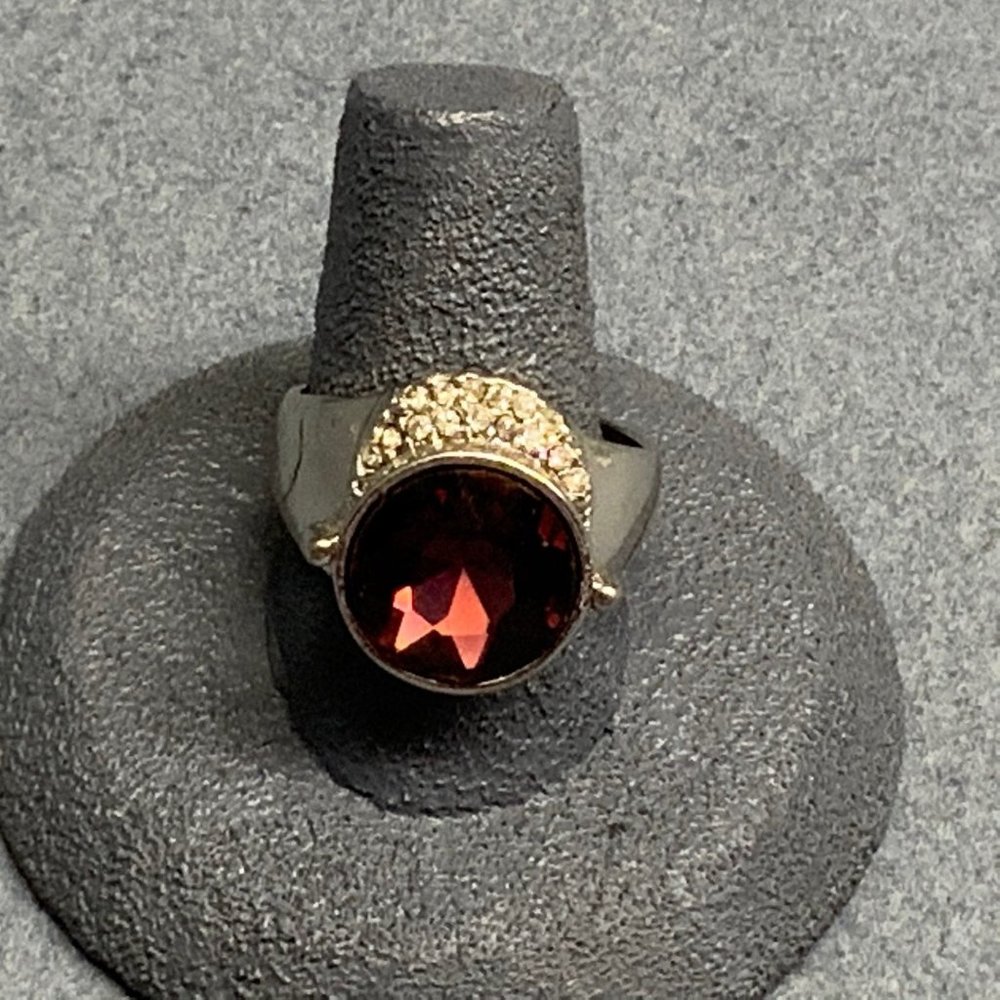 Rhinestone Ring Size 9 Red Purple Silver Sparkle Retro Vintage Bling Glam